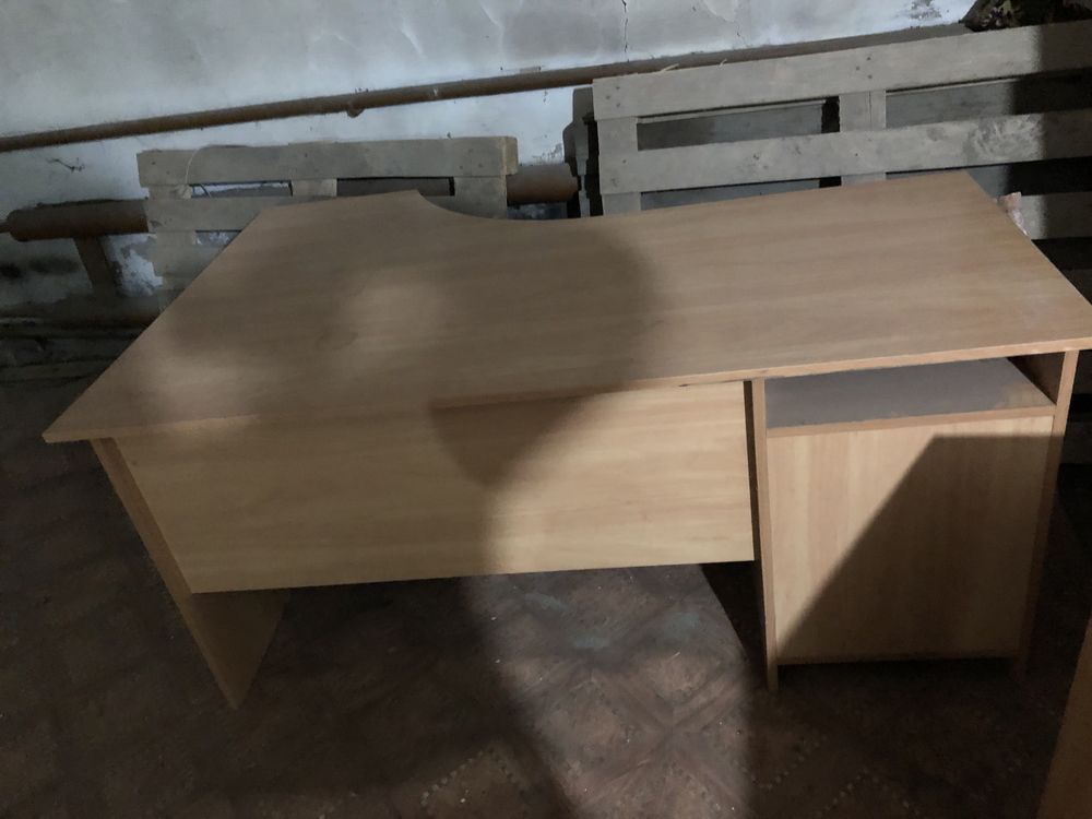 Продам столы