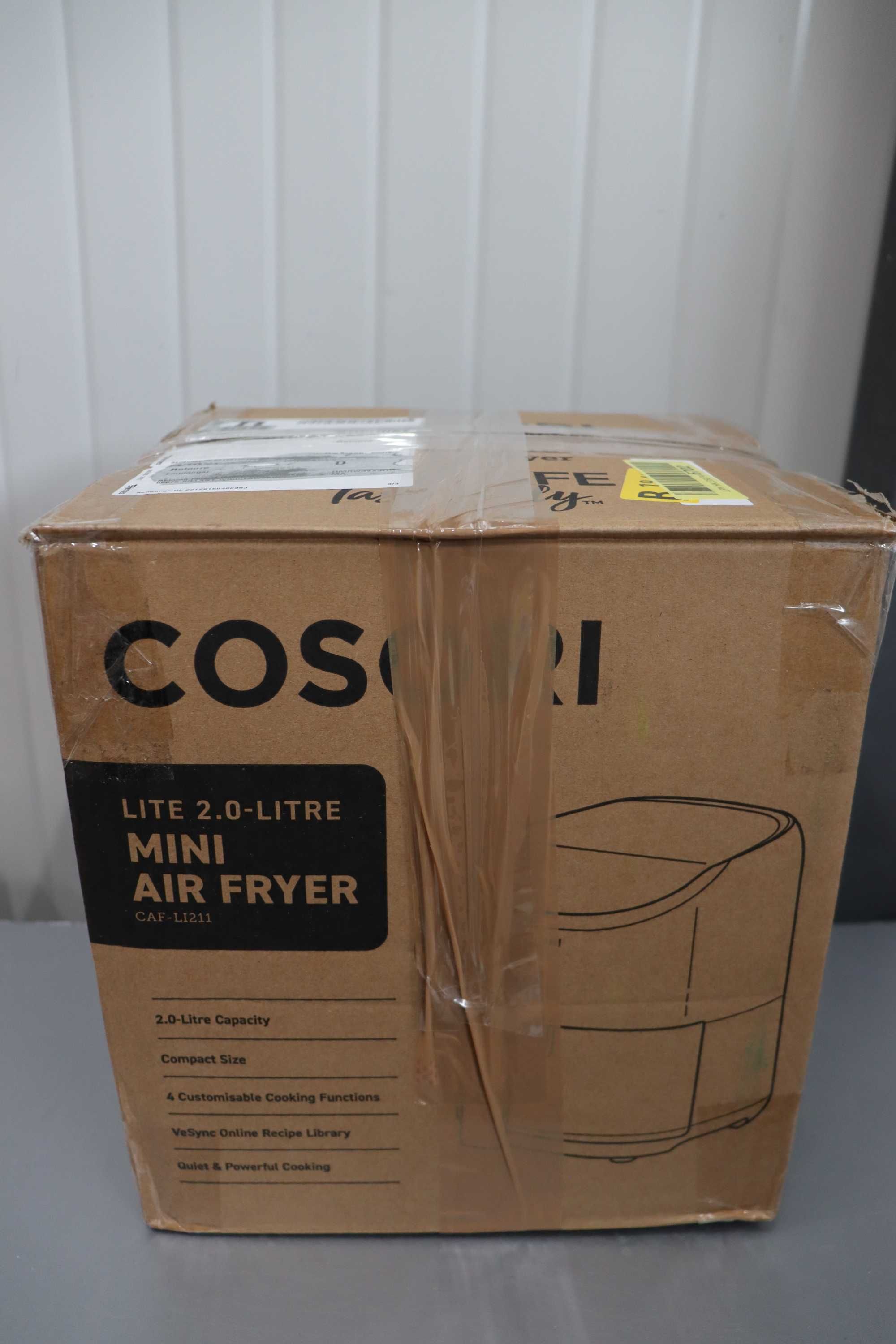 Air Fryer COSORI с горещ въздух 2л, 75-205C, 30 онлайн рецепти, 900W