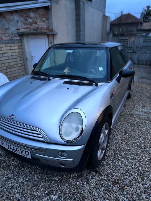 Кола Mini cooper