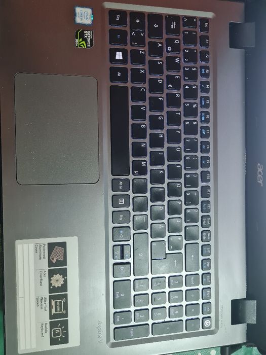 Laptop gaming i5-6300 ,gtx 950m 2GB,ssd 128gb