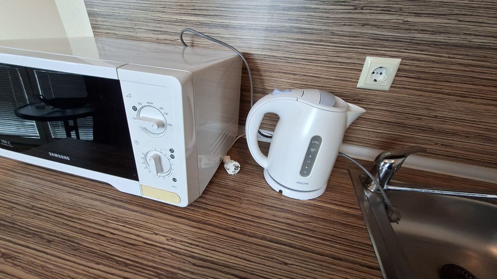 Кухня в идеално състояние с уреди!