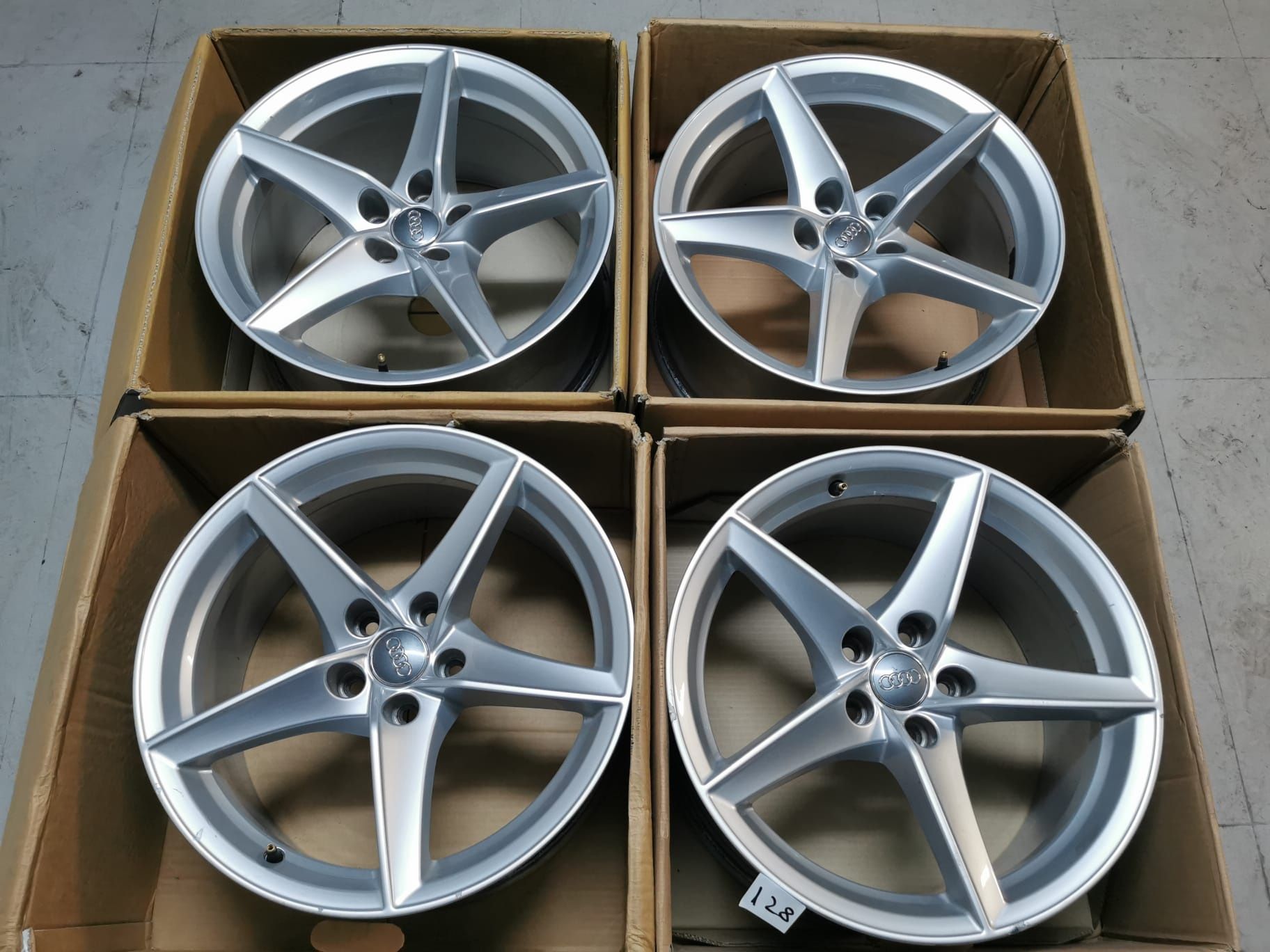 5x112 r18 inch jante aliaj originale AUDI A5 A6 A7 A8 A4 Q3 Q5 sq5 sq3