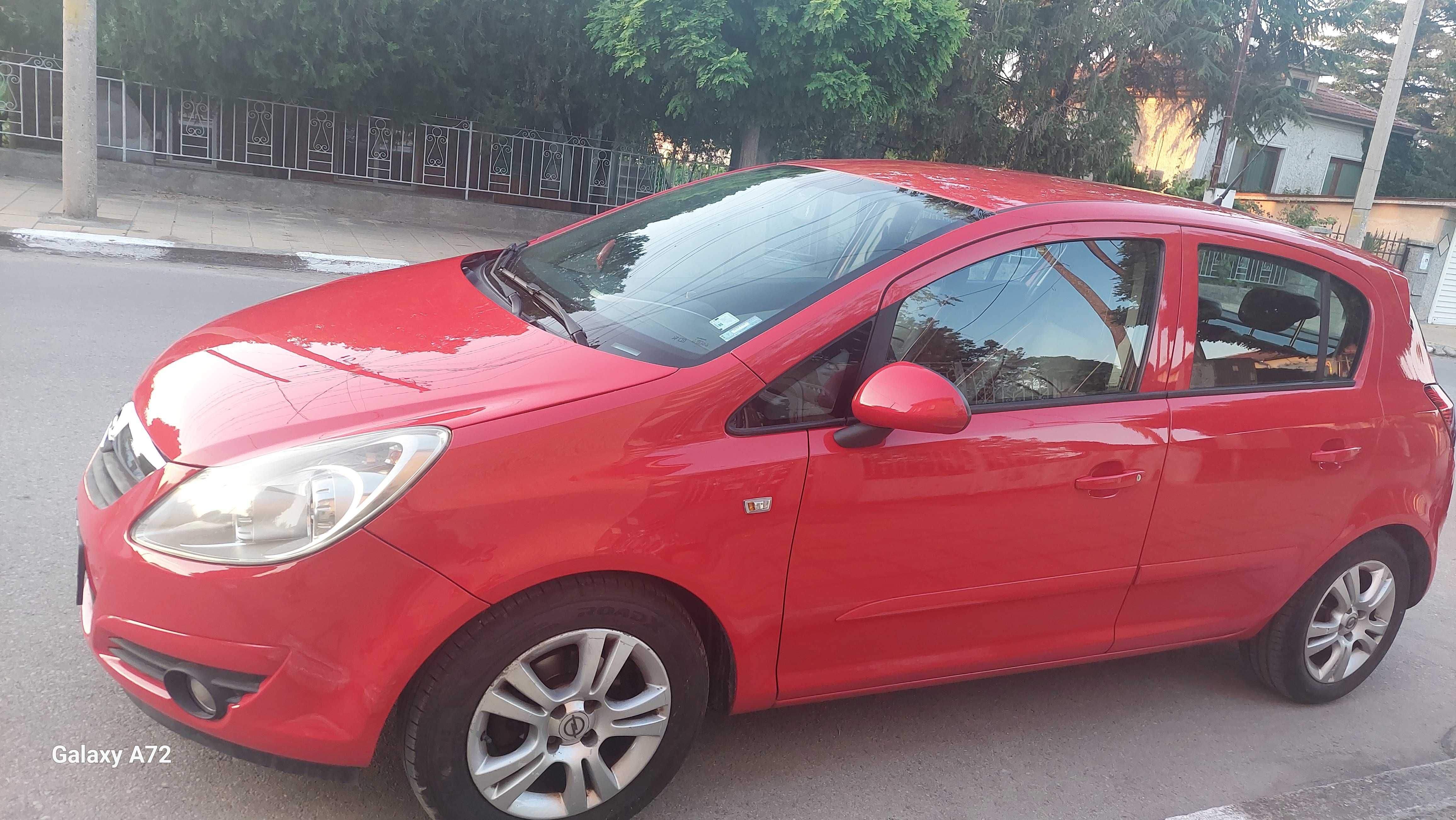 Продавам Opel Corsa 1.2