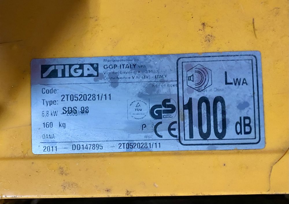 Продавам тракторна косачка Stiga Estate Tornado