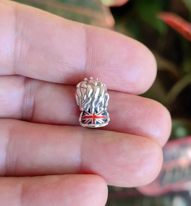 Pandora Талисман Обединеното кралство, Пандора висулка лъвче