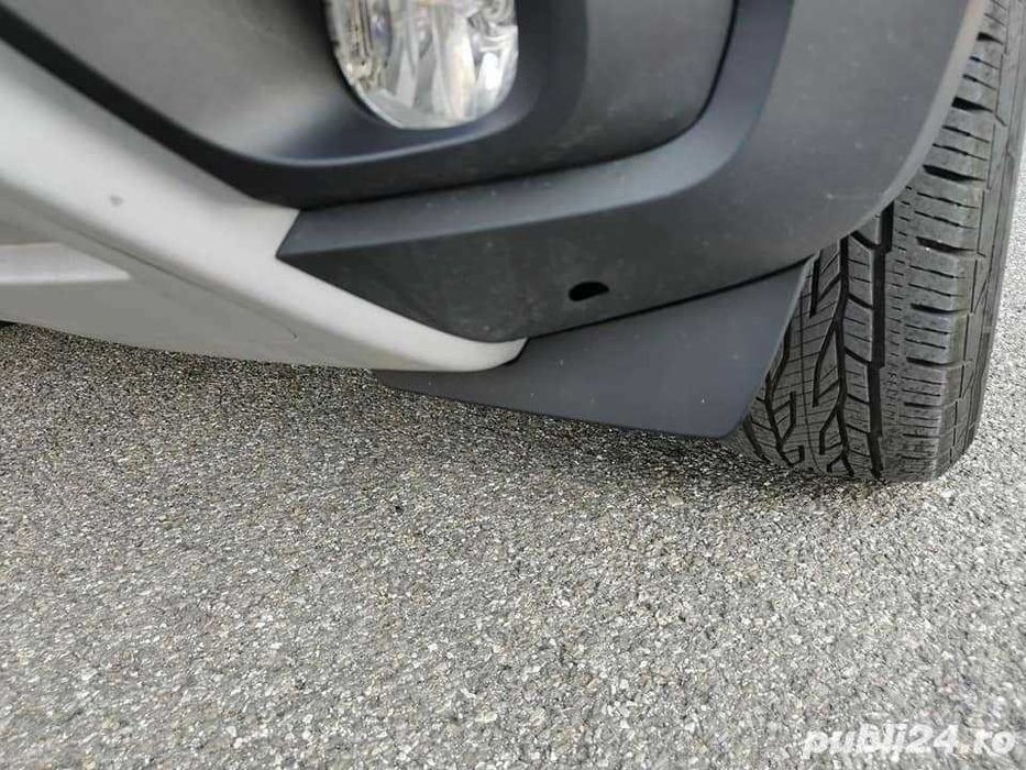 Deflectoare bara fata Duster 2