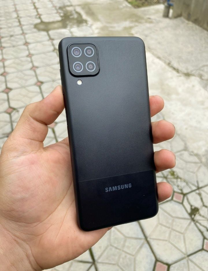 Samsung A12 Xotira 128 talik