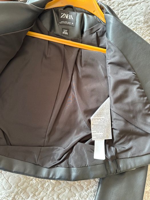 Кожени якета Zara
