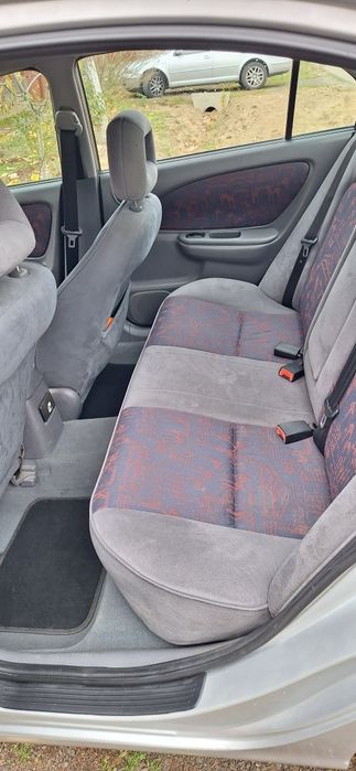 Vand Toyota Avensis Luna