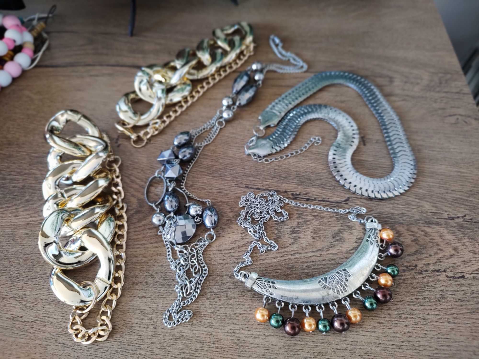 Set materiale confectionare bijuterii/accesorii + bijuterii handmade