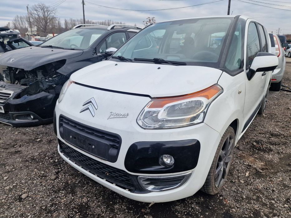 Dezmembram Citroen C3 Picasso 2011 1.4 benzina 8FP