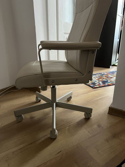 scaun de birou ikea aproape nou