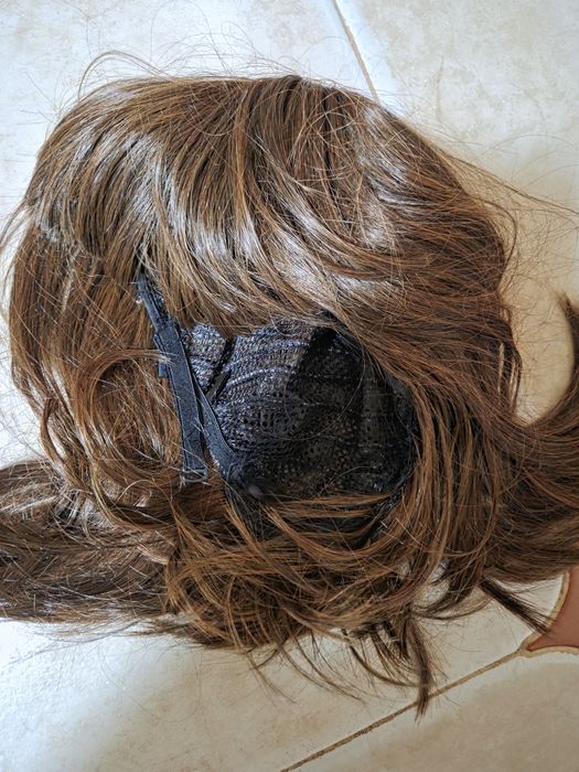 Чисто нова перука 30см