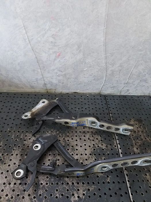 Set balamale capota stanga dreapta skoda superb 2 3t facelift 3t0823301b 3t0823302b