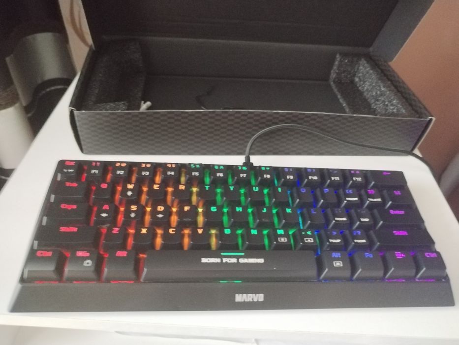 Tastatura Gaming Mecanică 60% Marvo KG962
-waterproof
-no driver
-mult