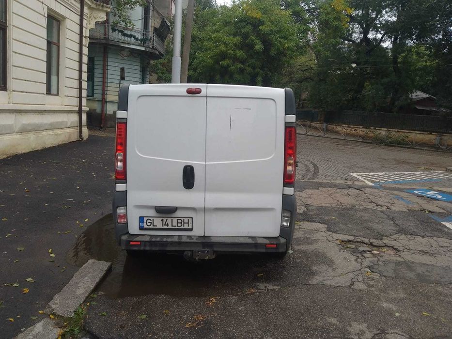 Vand Renault trafic 2009 2.0 DCI
