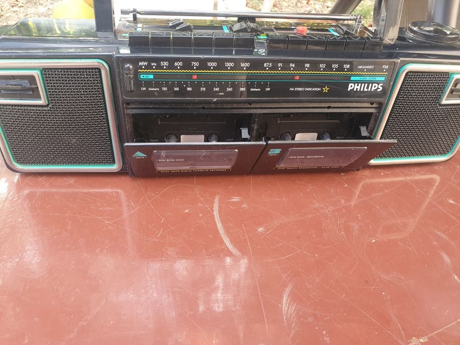 Philips dublu radio casetofon in stare de functionare.Made Austria