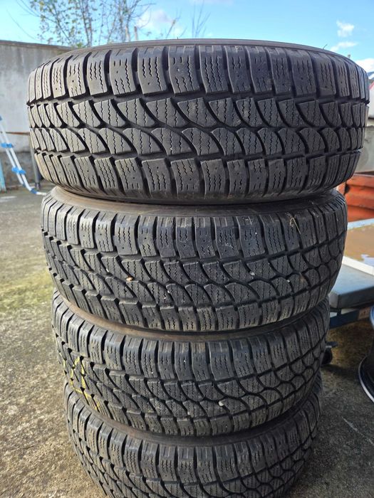 Зимни бусови гуми 16 цола