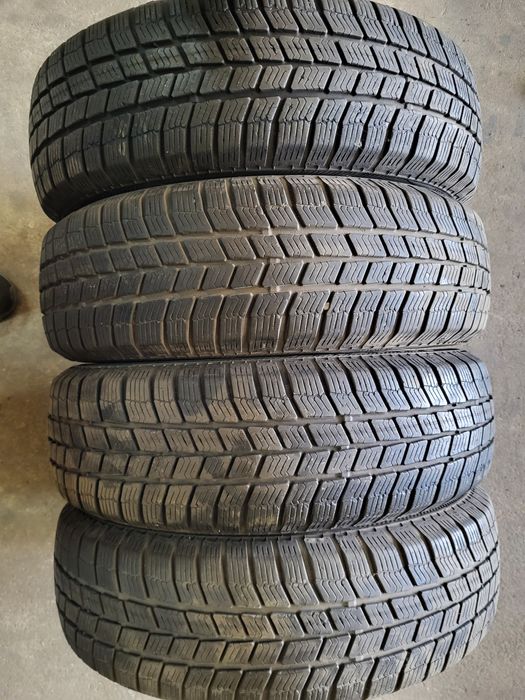 4 anvelope 175 70 R 14 Barum iarna