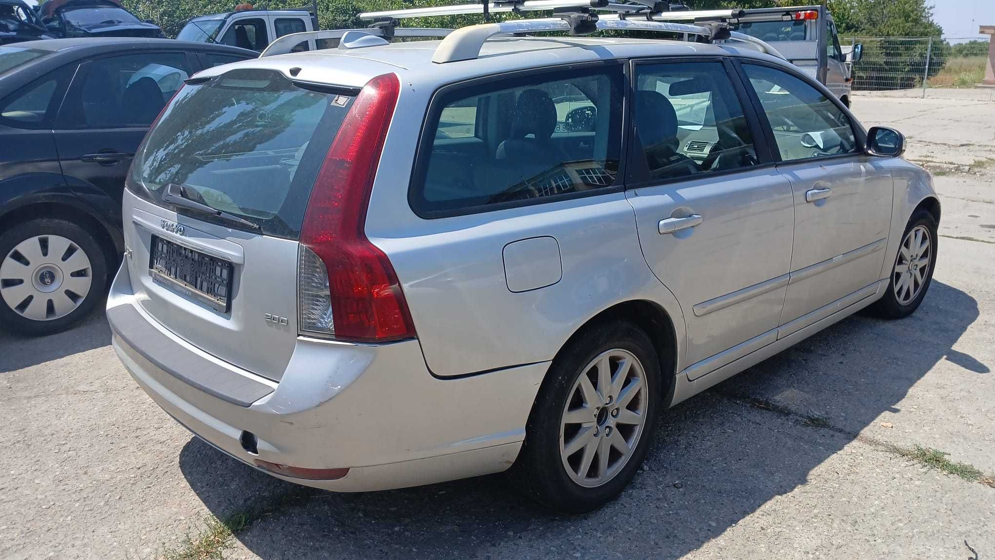Dezmembrez Volvo V50 2.0 Diesel DIN 2008 - D4204T
