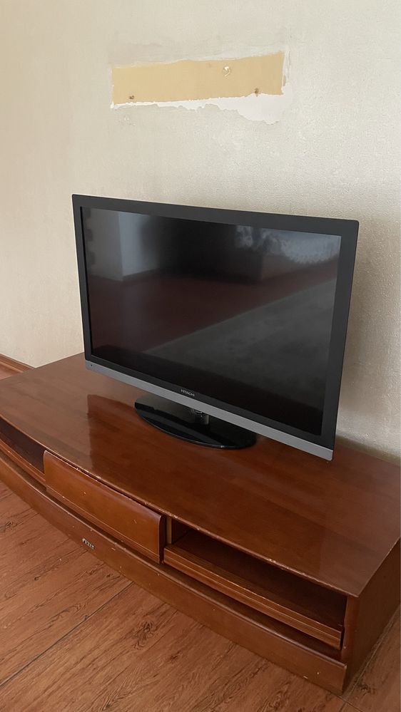 Телевизор Hitachi LE42KC05A,в отличном состоянии