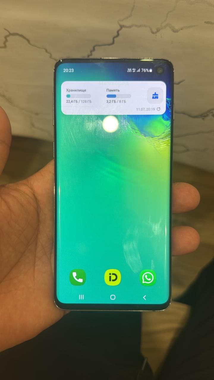 Продам Samsung S10