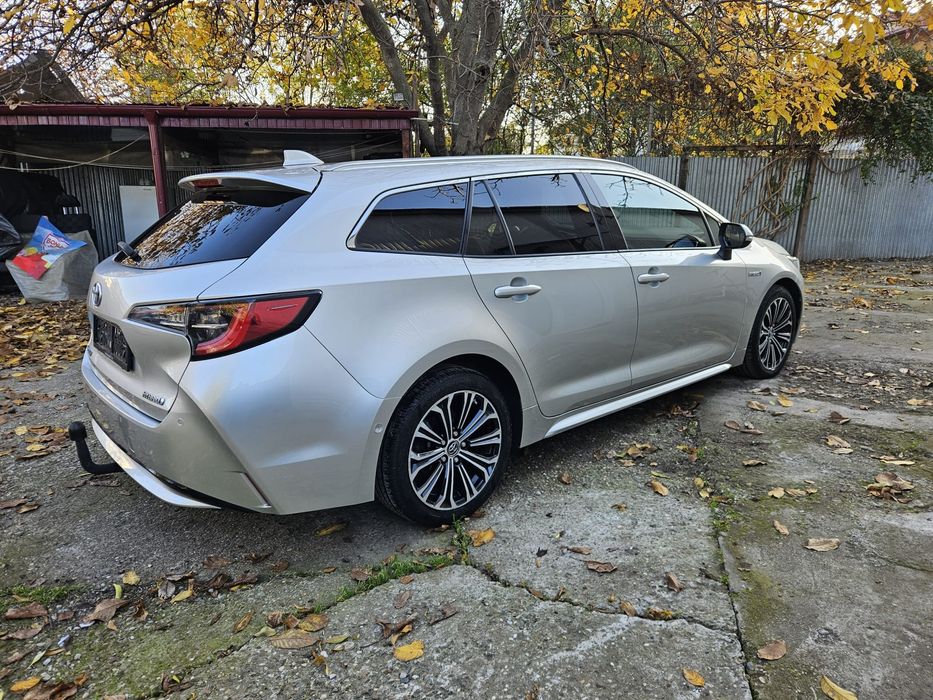 Toyota Corolla Touring Hybrid