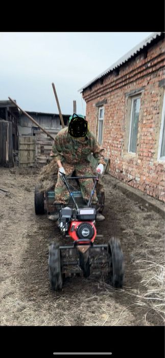 Продам мотоблок с прицепом.