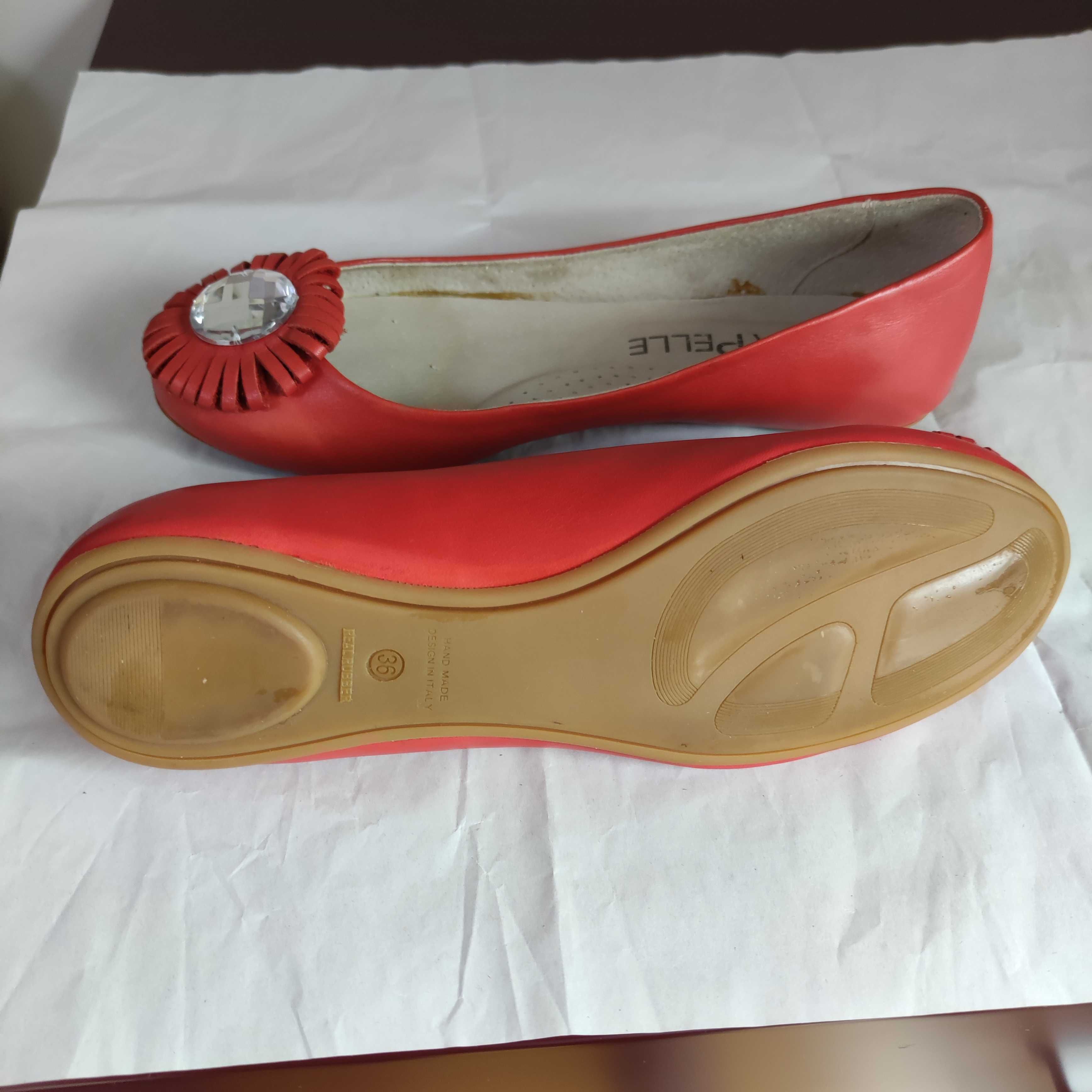Обувки червени кожа