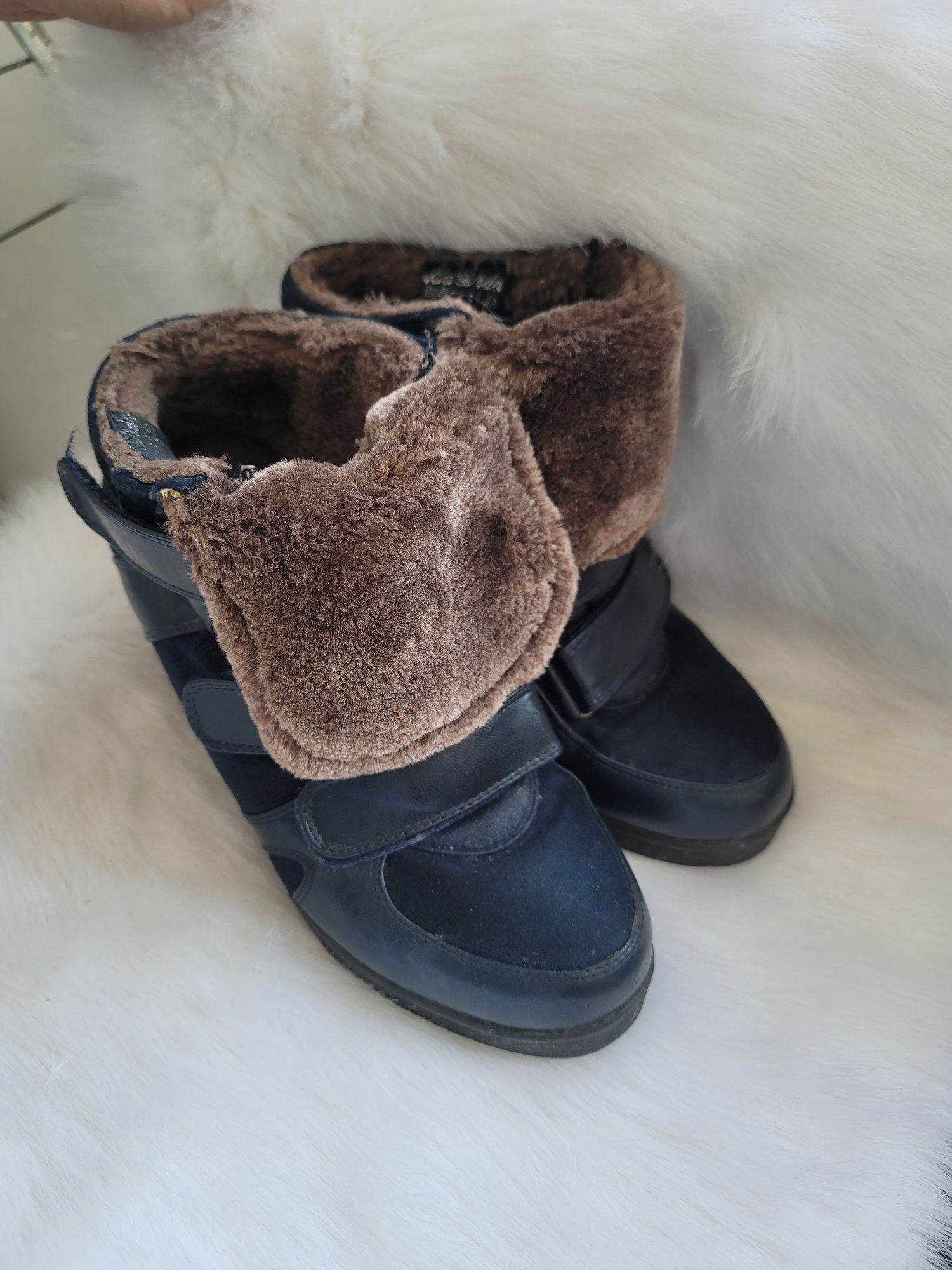 Зимняя обувь сапоги/ полусапожких(сникерсы)