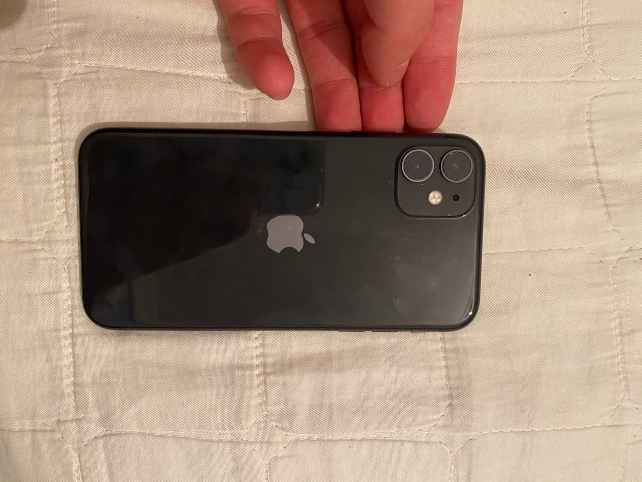 iPhone 11 64гб срочно