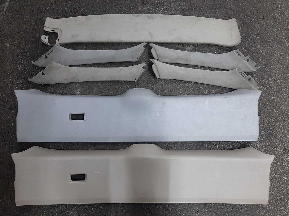 Продам Обшивка двери багажника Lexus RX330 / RX350