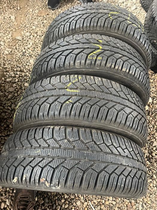 185/60 r15 de iarna 4 buc ca noi SEMPERIT