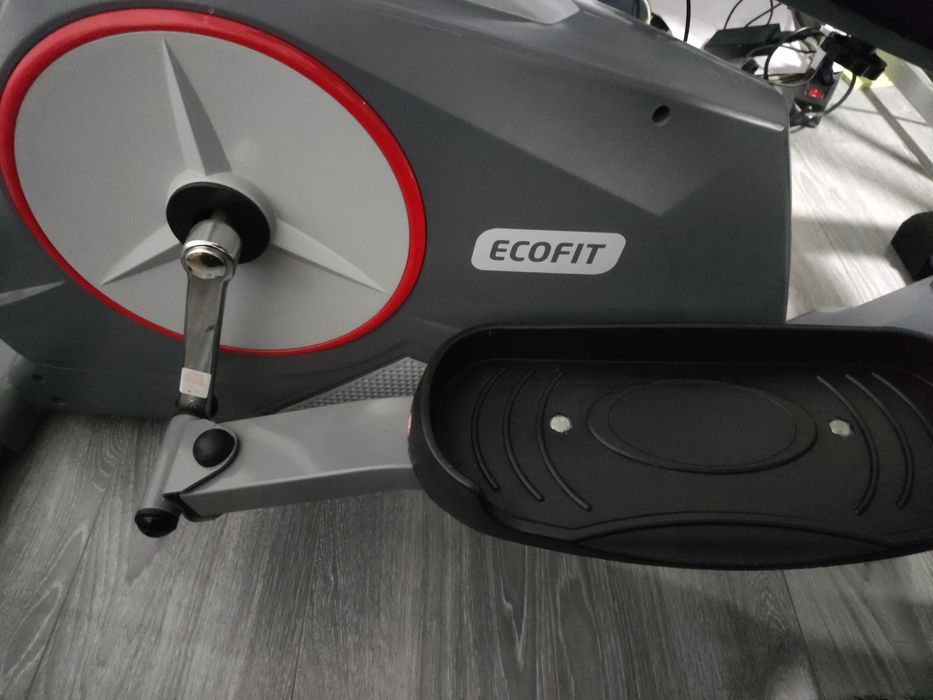 Bicicleta eliptica EcoFit 2601P aproape noua volanta 10kg 32 trepte