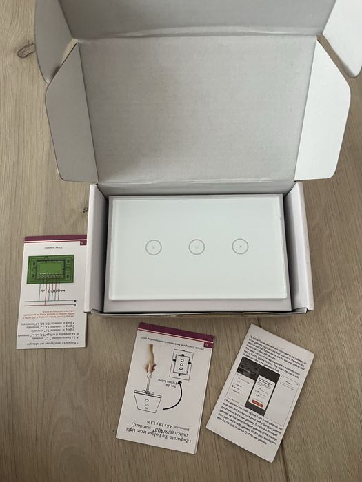 Comutator inteligent compatibil cu Alexa