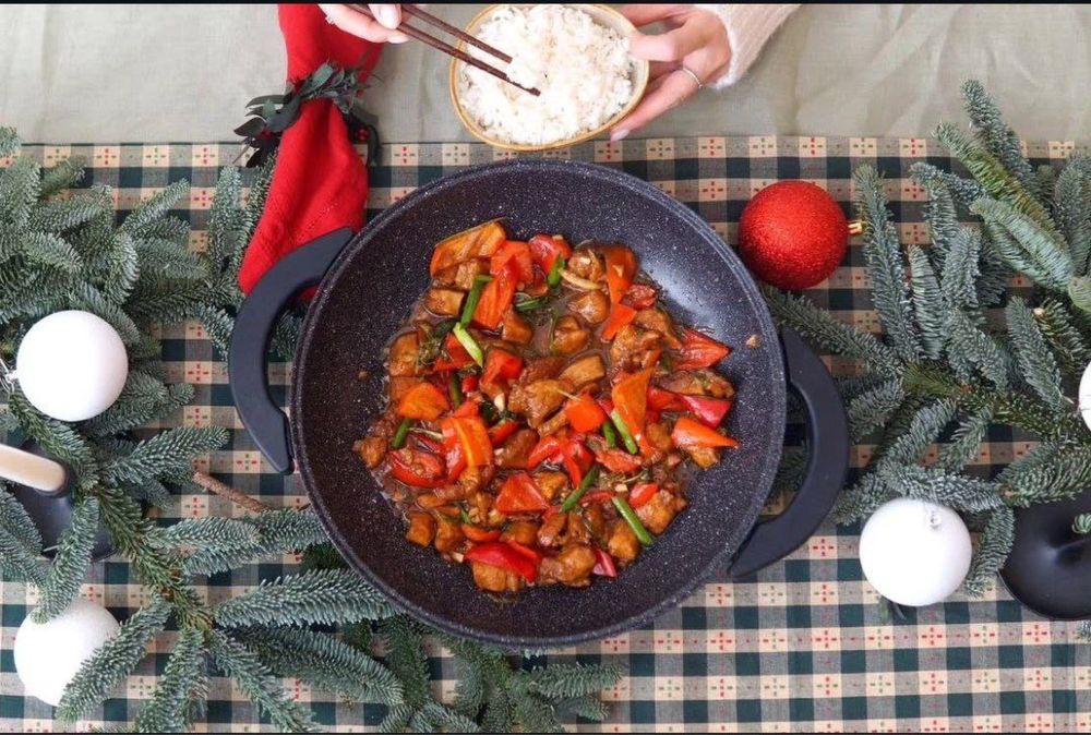 Wok kazan Nice Cooker germanyangi ishlatilinmagan ochilmagan karobkada