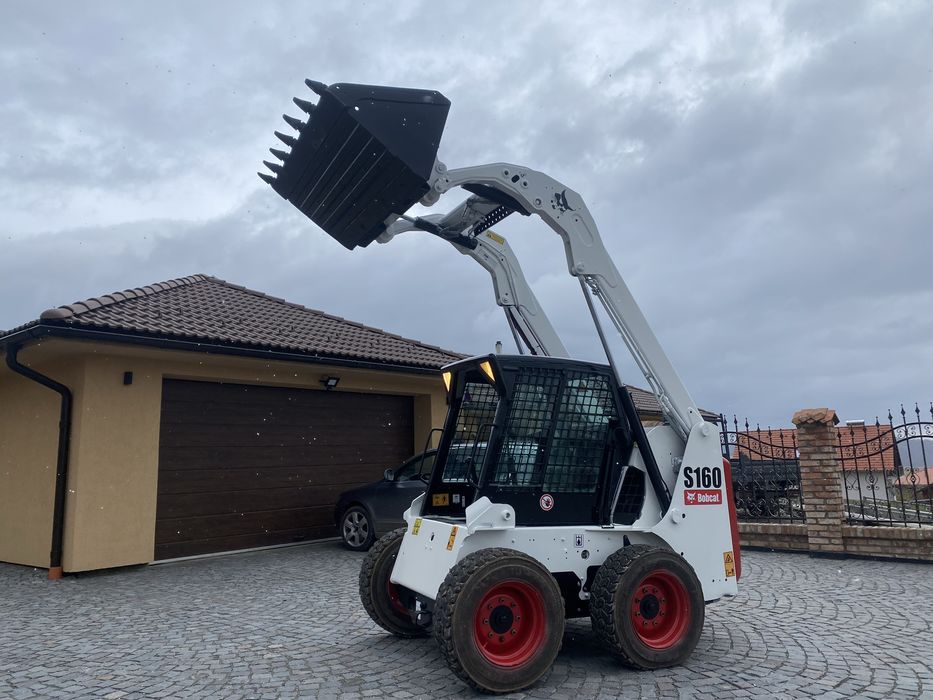 De inchiriat sau de vanzare mini incarcator Bobcat