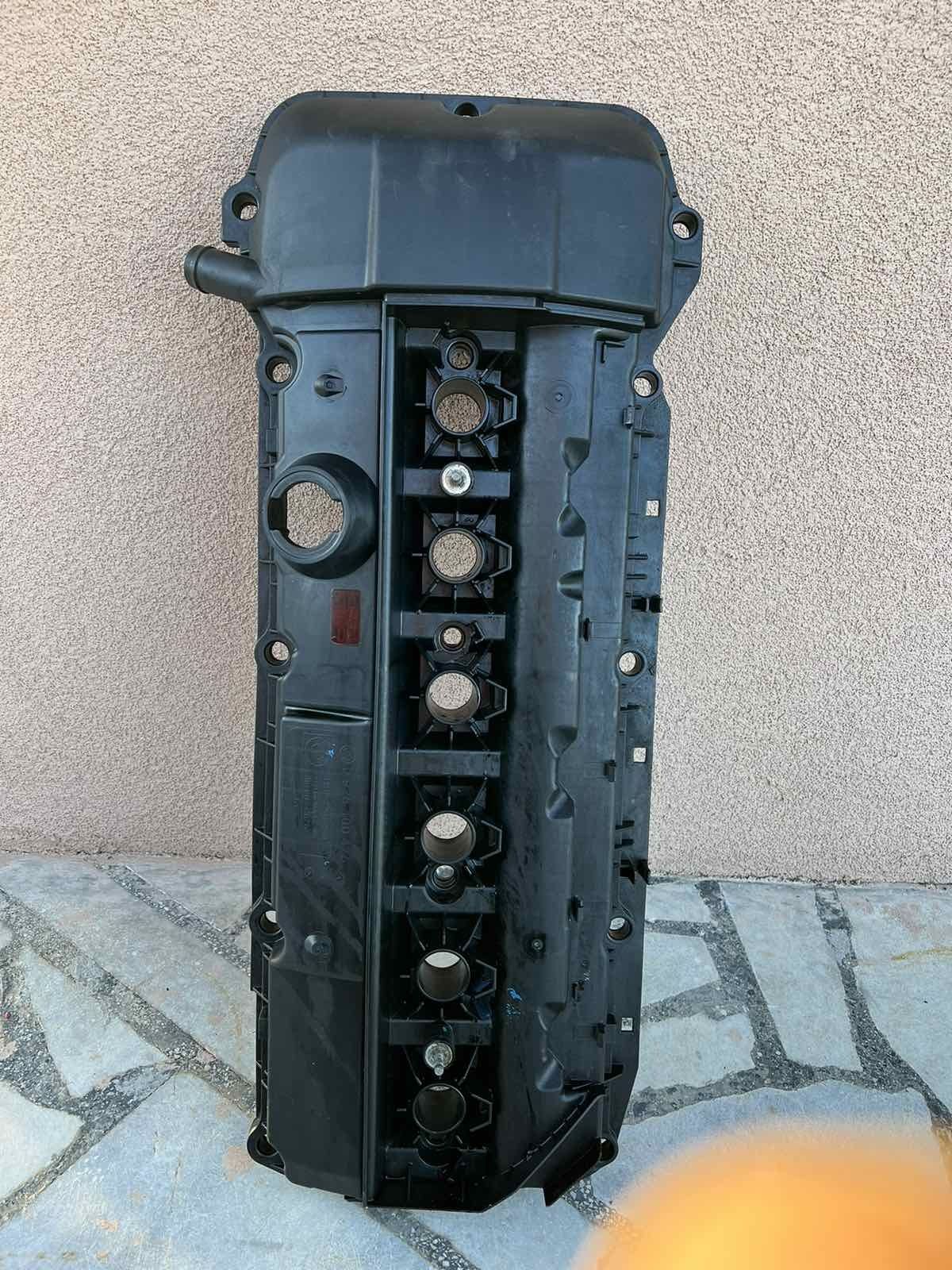 Капак клапани БМВ Е60 520i  2003 г