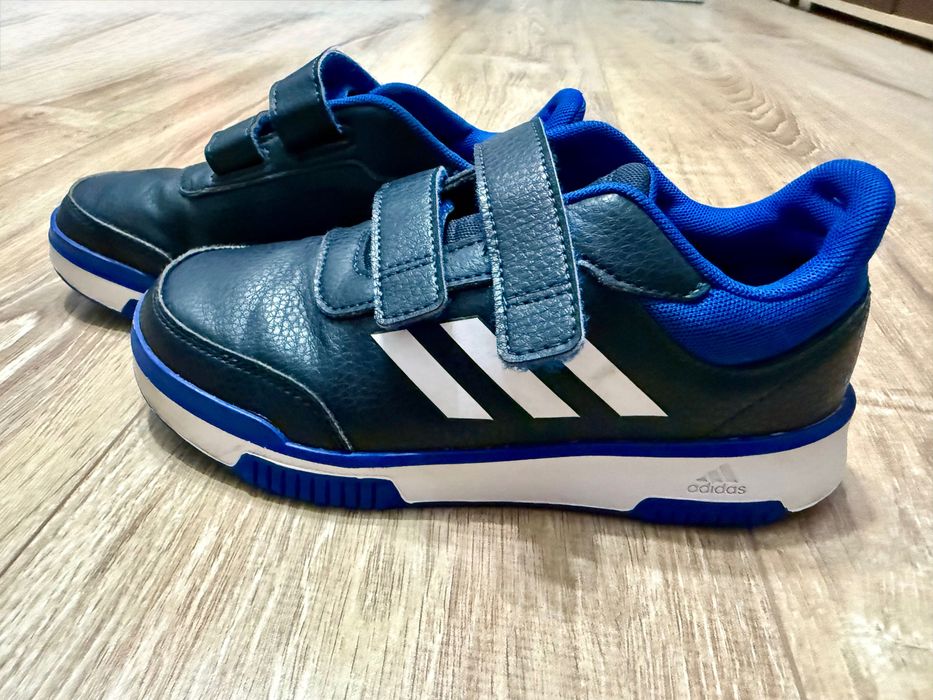 Маратонки Adidas