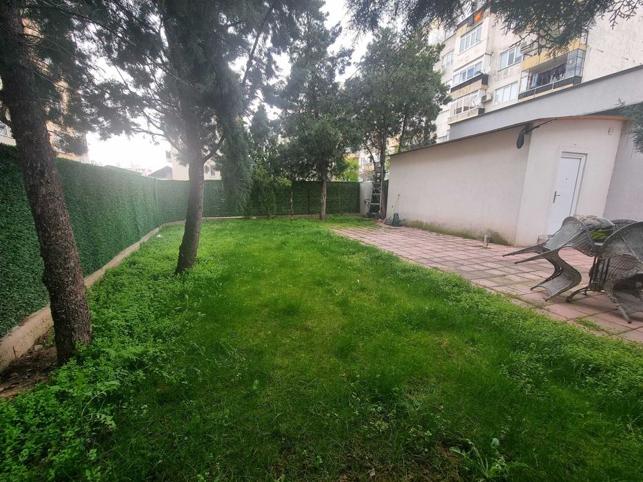 Продава се Тристаен апартамент в Благоевград, Еленово 1 - 120 кв.м за 1042 €/кв.м - Снимка #10