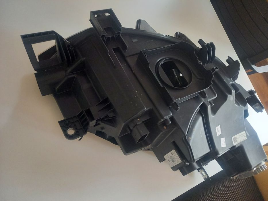 Far stanga VW passat b8 facelift led