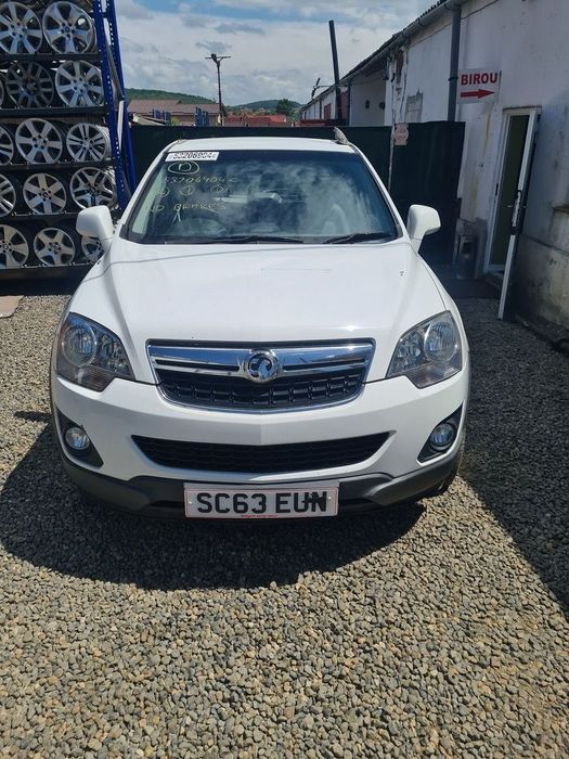 Aripa Dreapta Fata Opel Antara Facelift 2010 - 2015 4 Usi ALB (948) DEFECT LA PARTEA PRAG