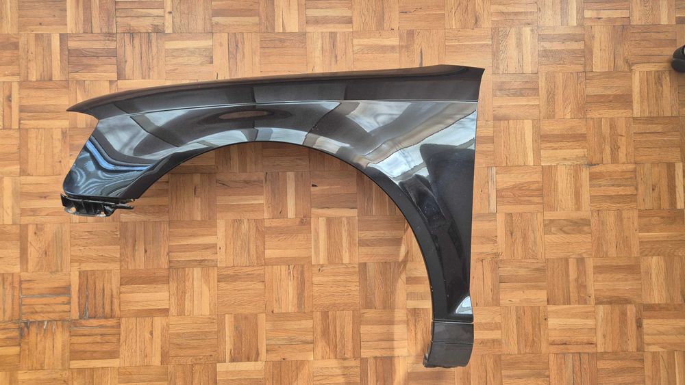 Audi A3 8P3 Facelift оригинален ляв калник LZ9W черен металик ауди а3