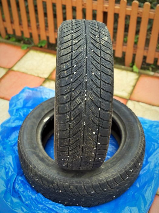 Vand 2 Anvelope GOOD YEAR M+S 205/60/R16!