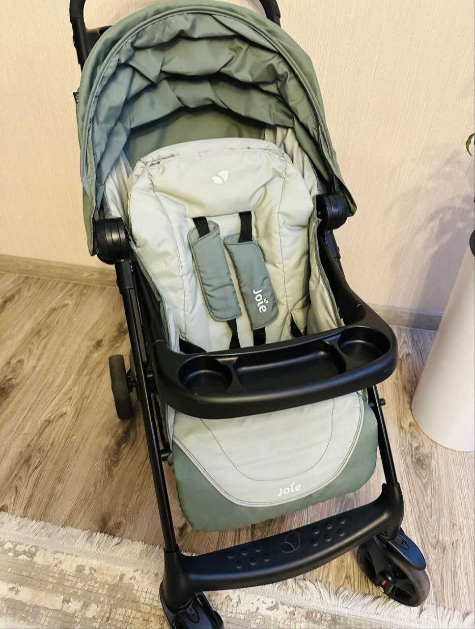 ПРОДАМ ПРОГУЛОЧНУЮ КОЛЯСКУ Joie +автокресло Joie 2 в 1 
Великобритания