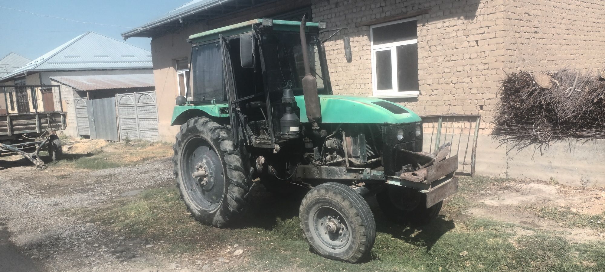 TTZ 8010 traktori