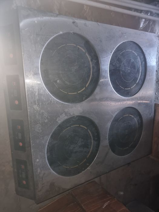 Продам  плиту электрическую