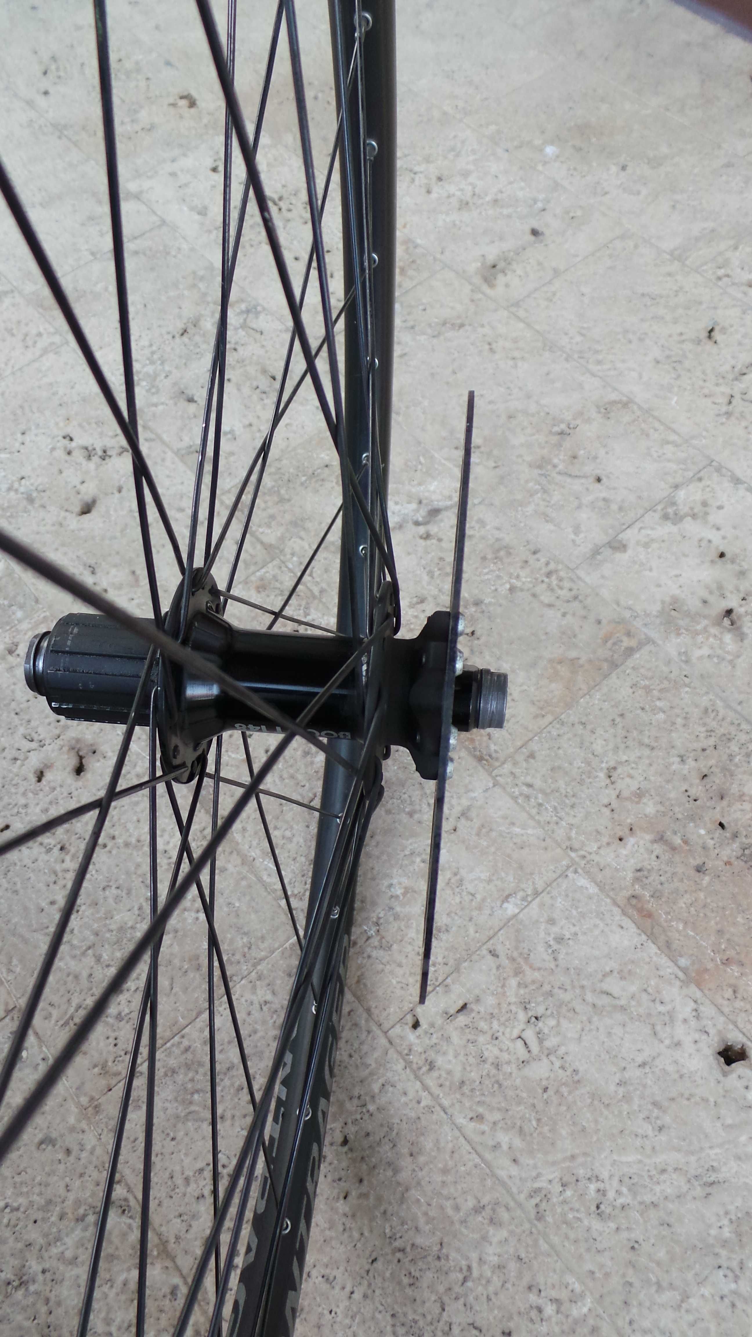 roata/janta  bicicleta Bontrager 27,5"/ax bolt on