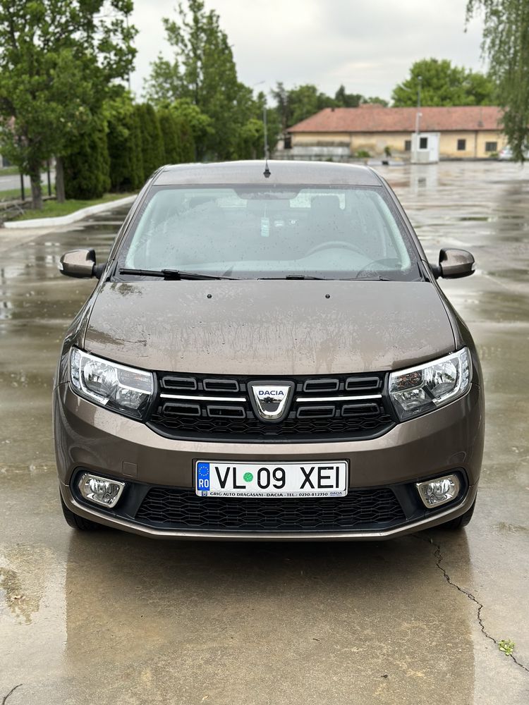 Dacia Logan 1.0 • Prestige • Navigatie • Climatronic •