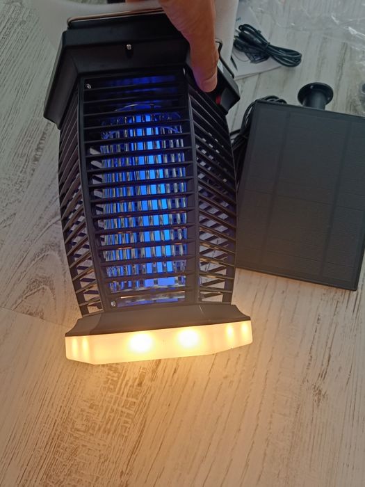 Lampa anti insecte cu panel solar + acumulator